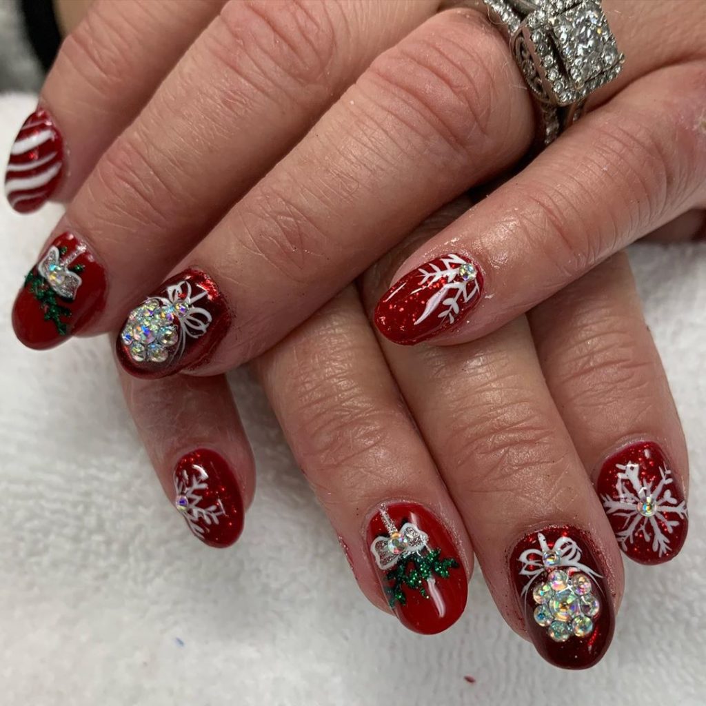 65 Trendy Christmas Bauble Nails to Try Right Now – Page 62 – Tiger Feng